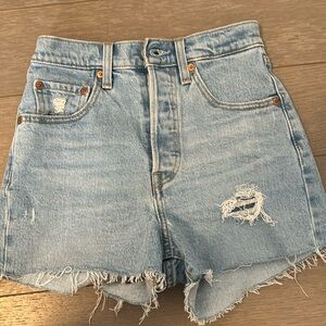 Levi Jean Shorts